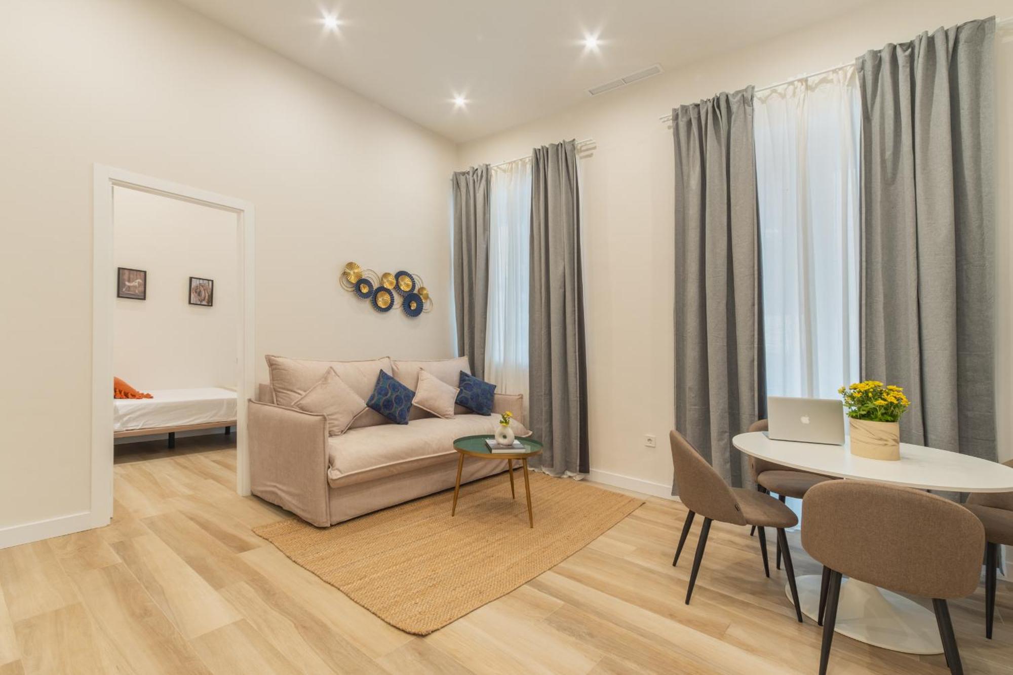 Qe Apartments Cadice Esterno foto