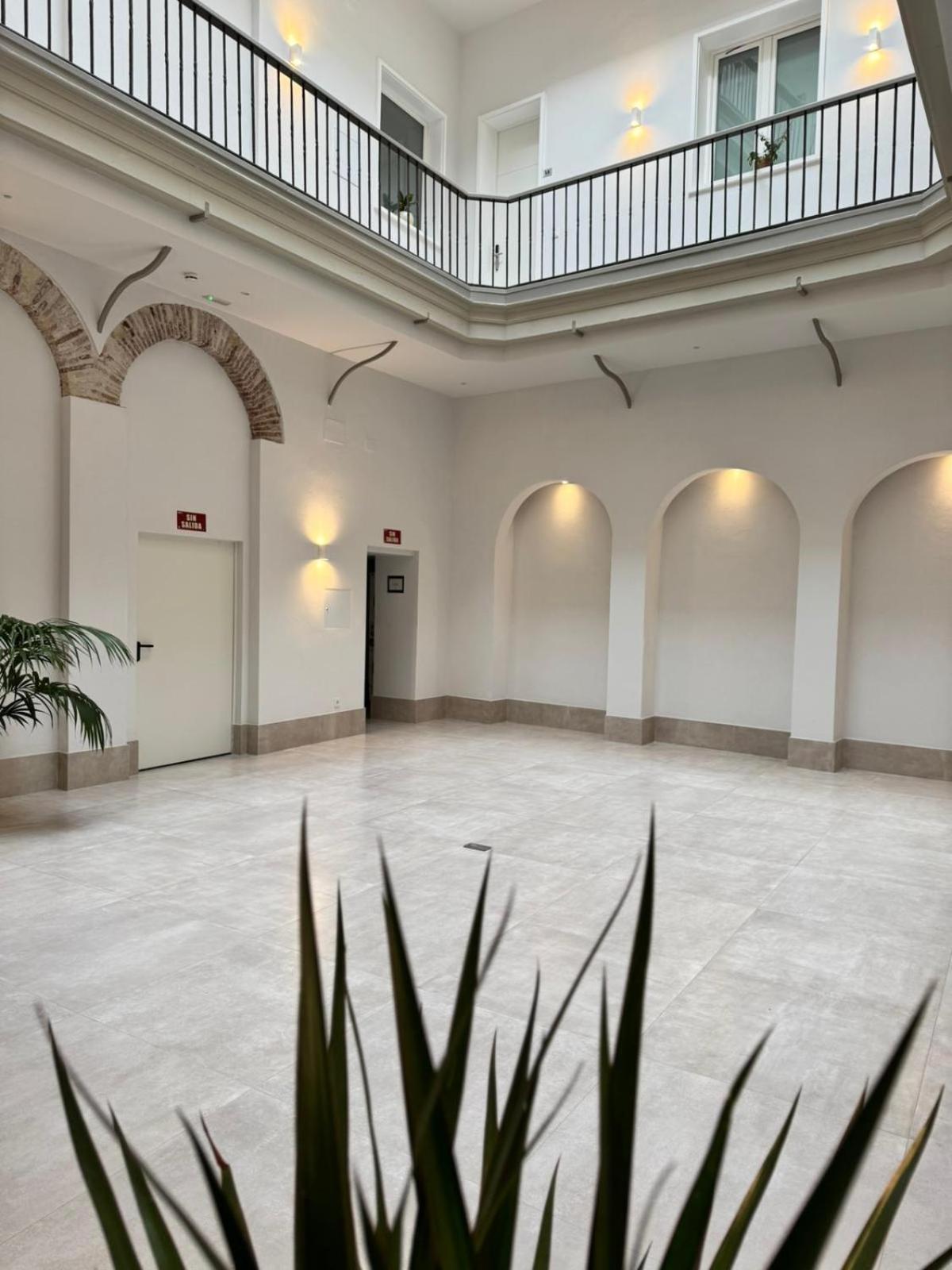 Qe Apartments Cadice Esterno foto