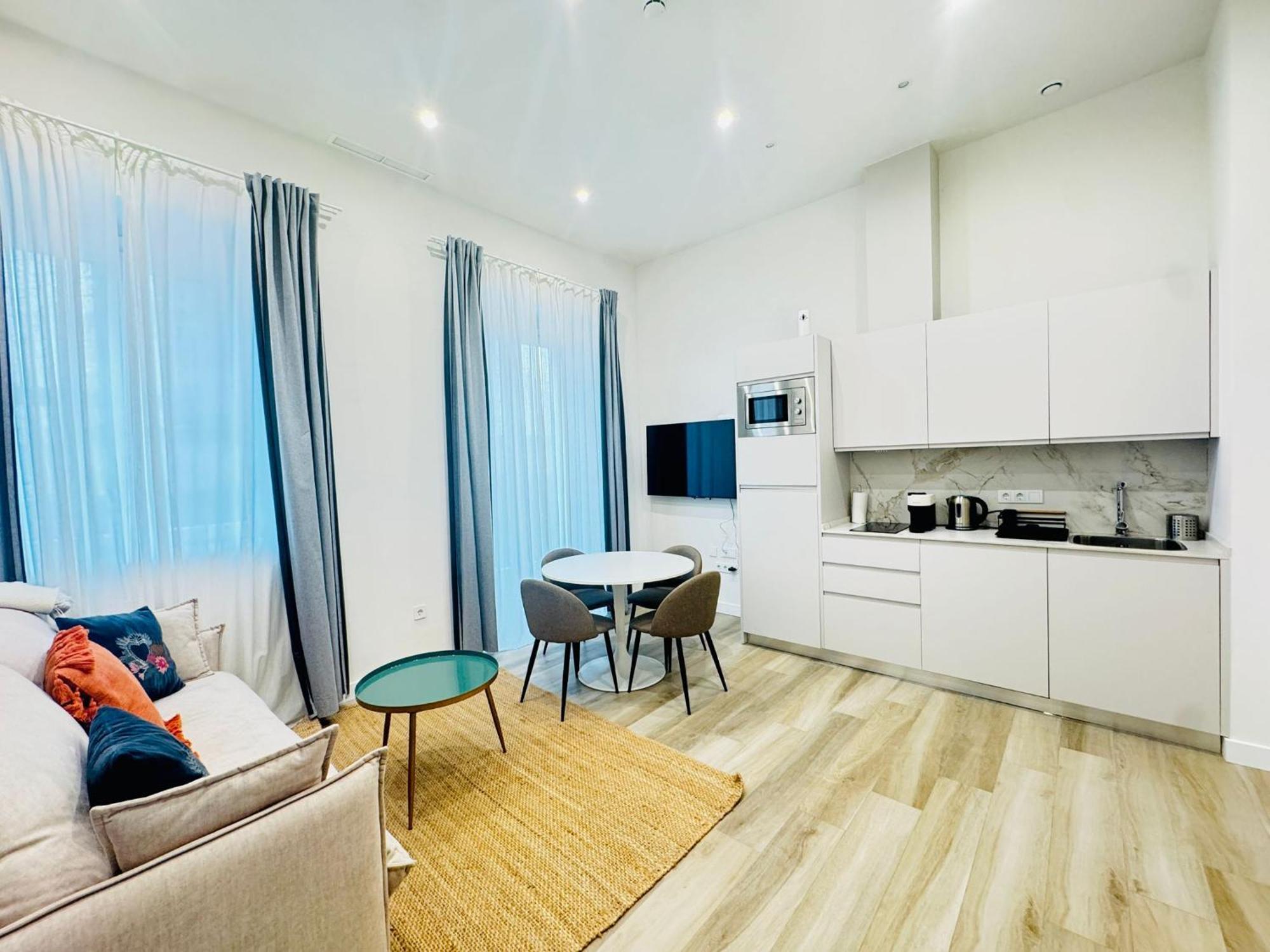 Qe Apartments Cadice Esterno foto